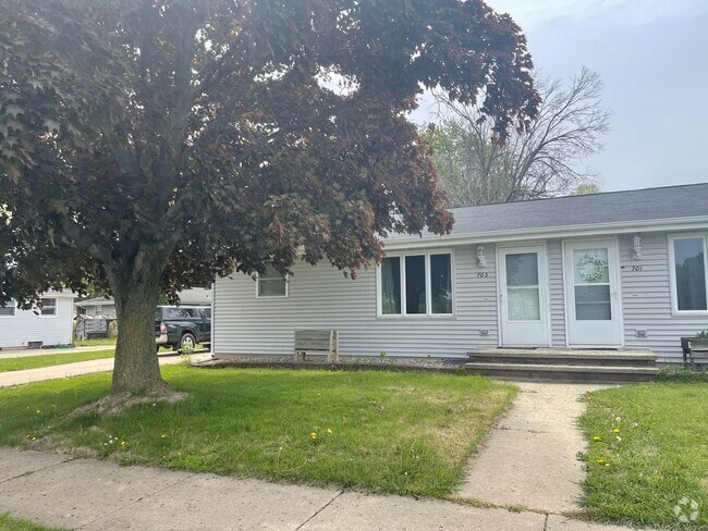 Building Photo - 703 Coolidge Ave Rental
