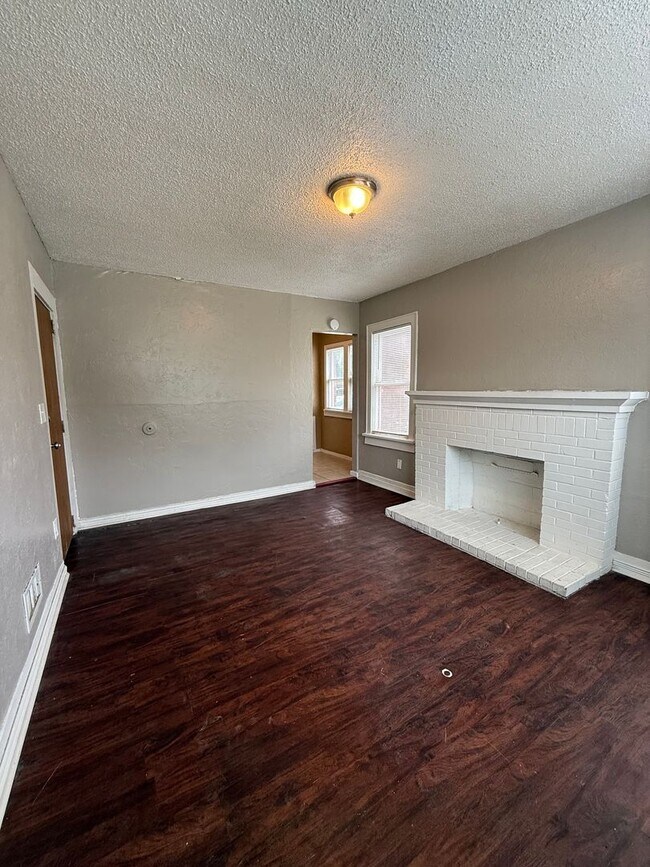 Photo - Cozy 1BR in the Heart of OKC – Walk to Plaza District Unit B