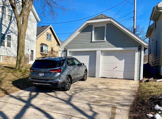 Photo - 8429 Stickney Ave