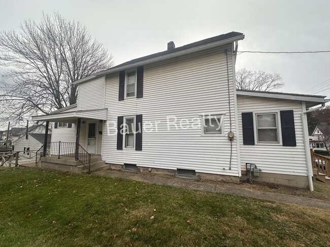 Photo - 3 -4 Bedroom Home Near Brookside Park