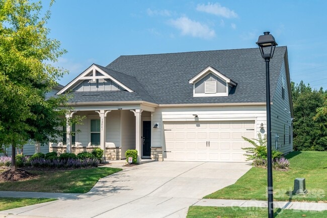 Building Photo - 12441 Stoneybrook Station Pkwy