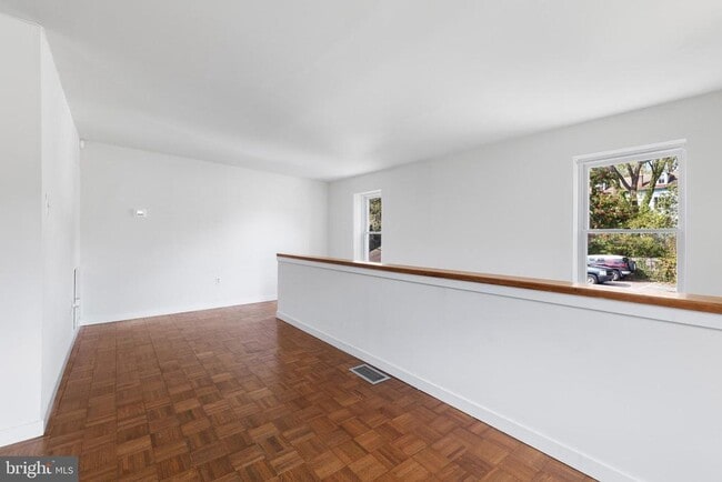 Photo - 9800 Germantown Pike