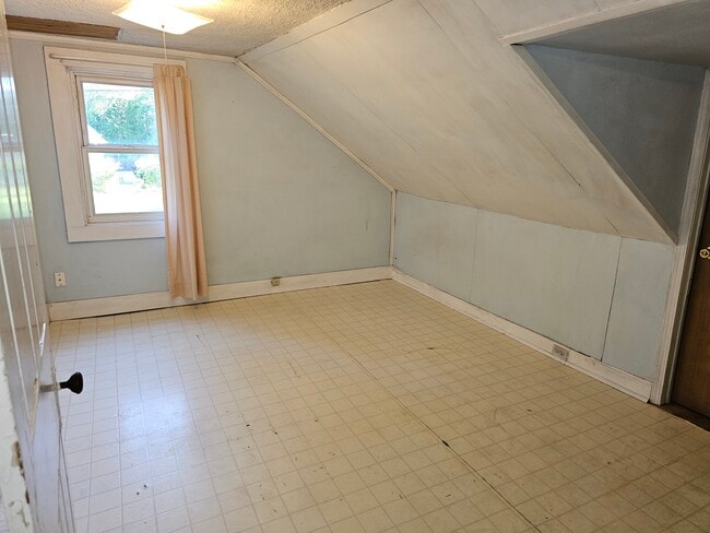 Photo - 35 Beech St Unit 2