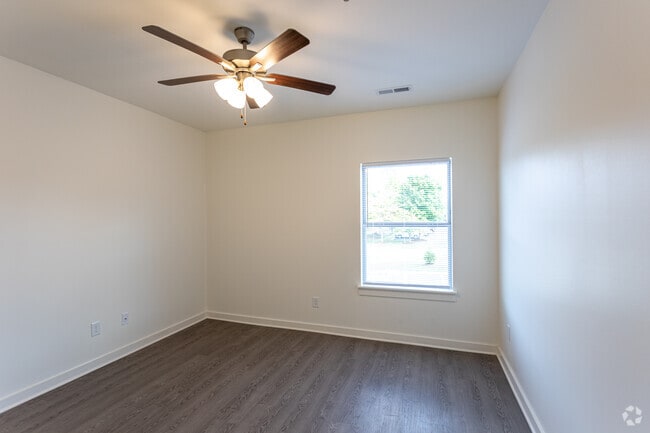 1BR, 1BA - Wellington - 867SF