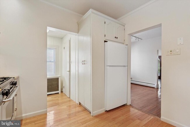 Photo - 122 Conway Ave