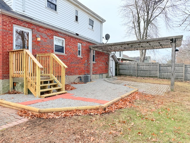 Photo - 4540 Victor Ave