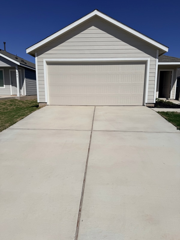 Photo - 208 Skyfire St