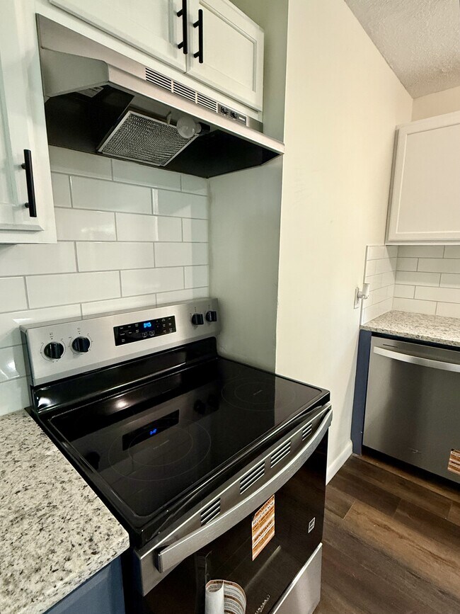 Photo - 6622 Gary Ln