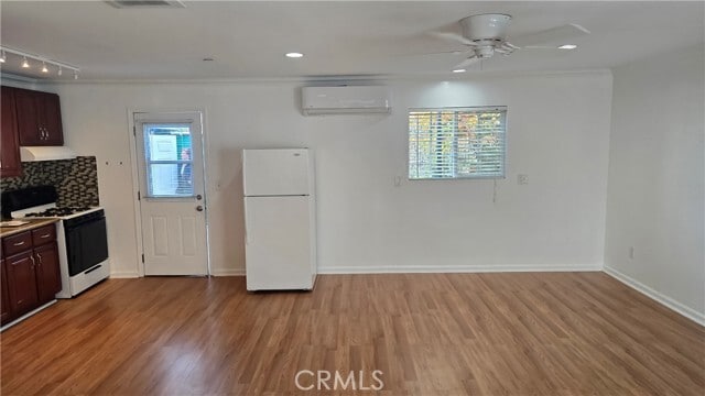 Photo - 6179 Oak Crest Way