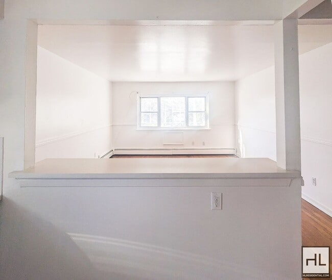 Photo - MICKLE AVENUE Unit 1