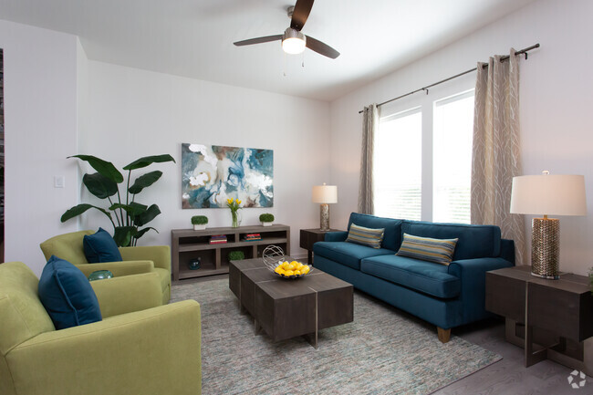 Interior Photo - Trailside Oaks Townhomes and Apartments