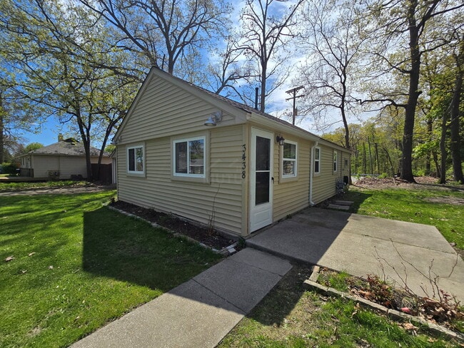 Building Photo - 3438 Duffield