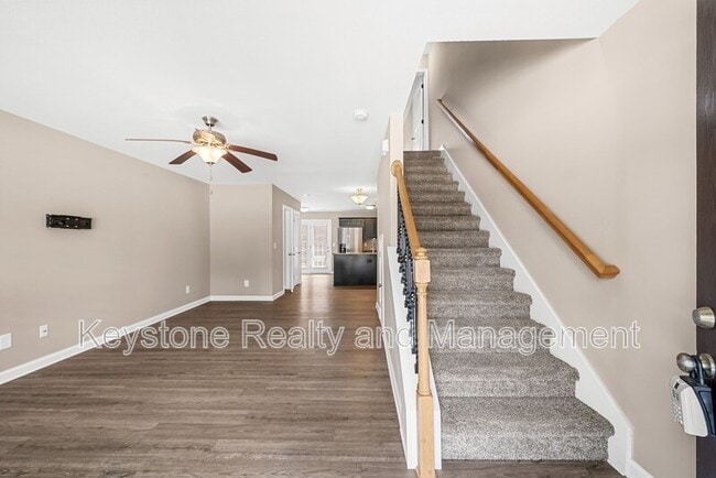 Photo - 301 Landrum Pl