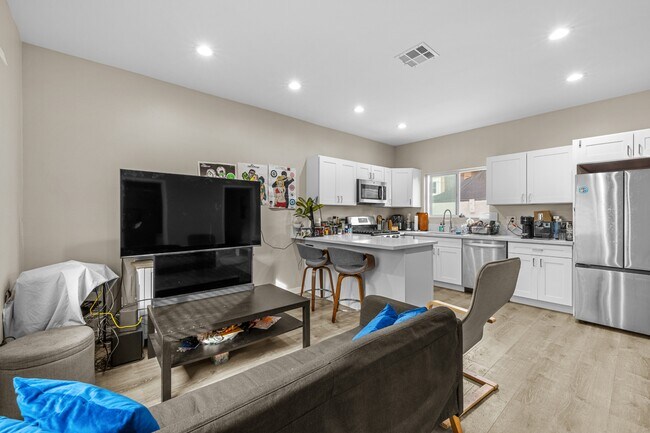 Photo - 6323 Mesita Dr