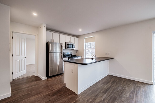 Brunswick Station Apartments