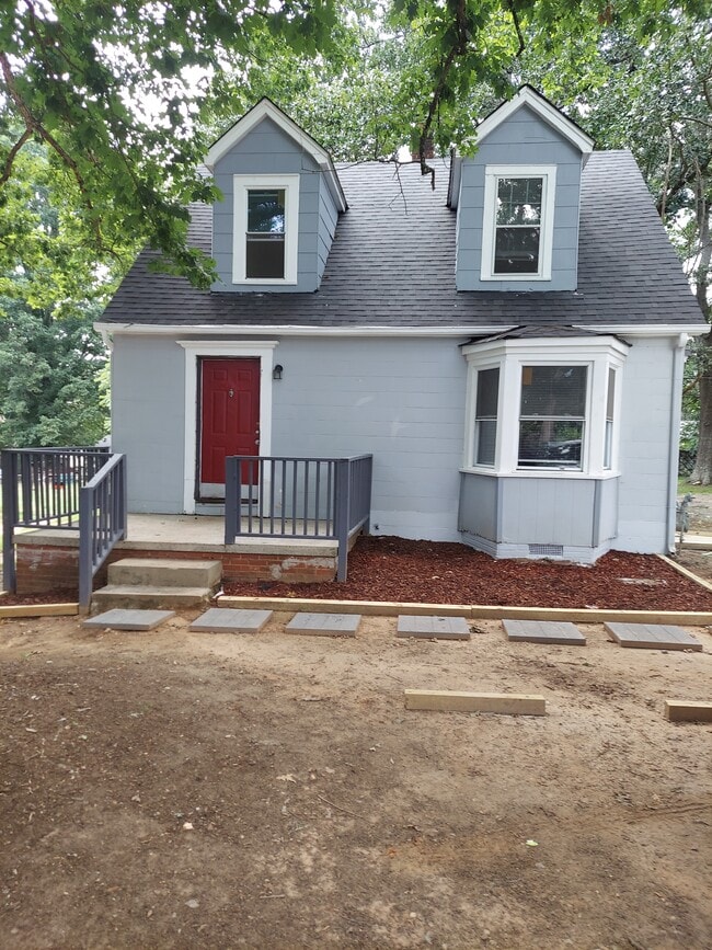 Building Photo - 412 Hickory Chapel Rd