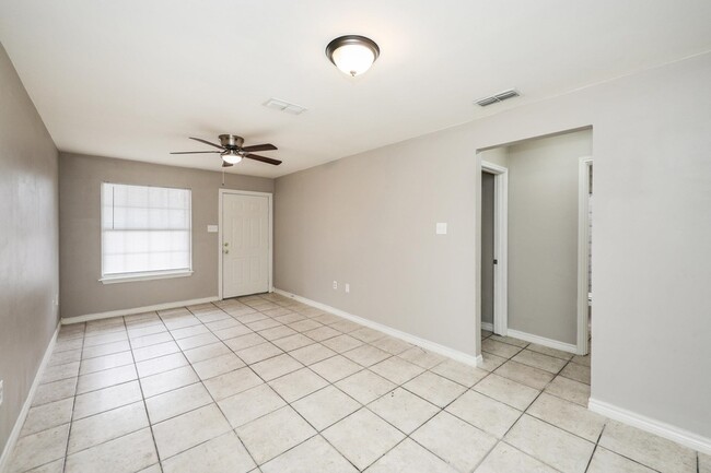 Photo - 2220 Santa Cleotilde Ave Unit 3