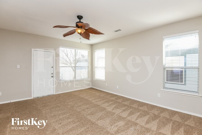 11004 Kinston St