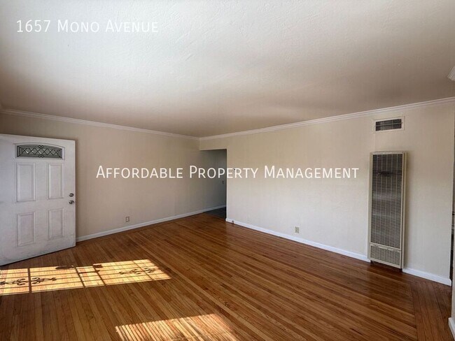 Photo - 1657 Mono Ave