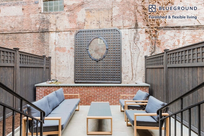 Photo - 24 Commerce St