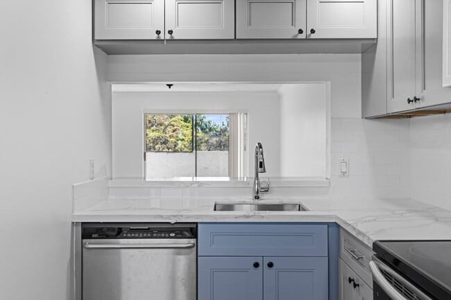 Photo - 6075 N Sabal Palm Blvd Unit 301