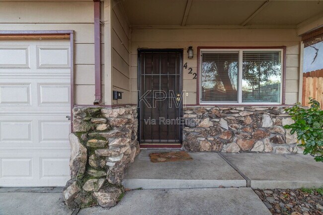 Photo - 422 Felton Way