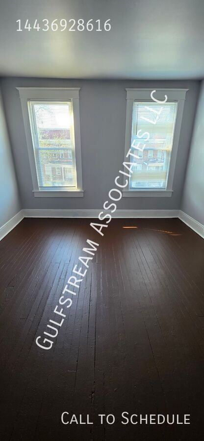 Building Photo - 3817 W Garrison Ave Unit Apt 2