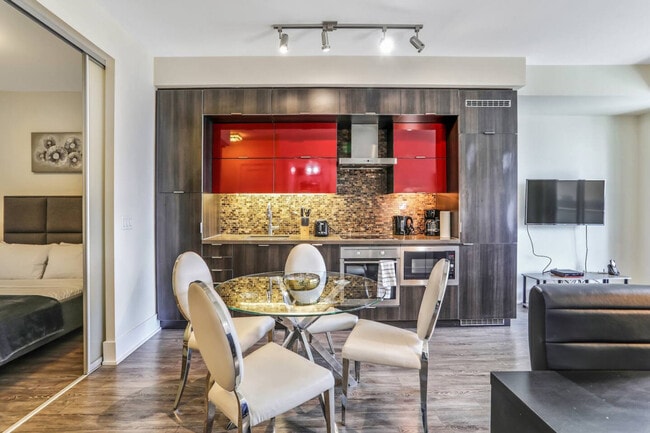 Photo - 300 Front St W Unit SI ID1471519P