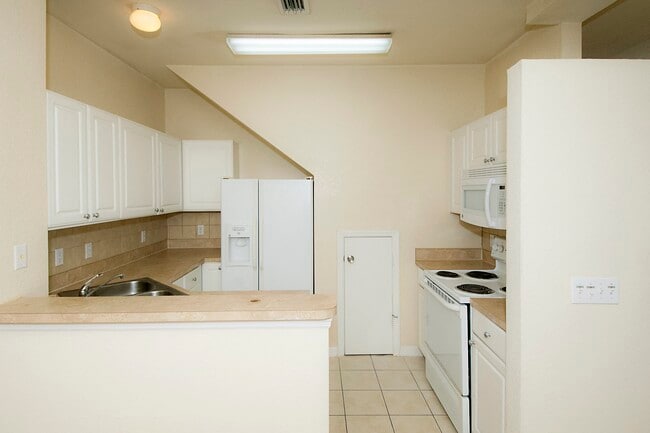 Photo - Magnolia Place