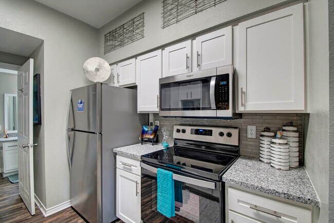 Photo - The Lodge at River Park