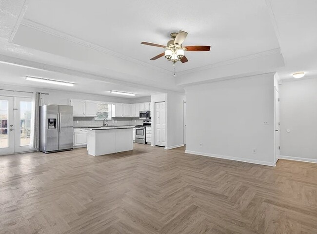 Photo - 1352 Farmwood Dr