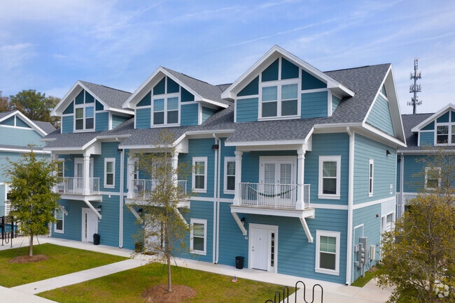 Photo - Jackson Commons