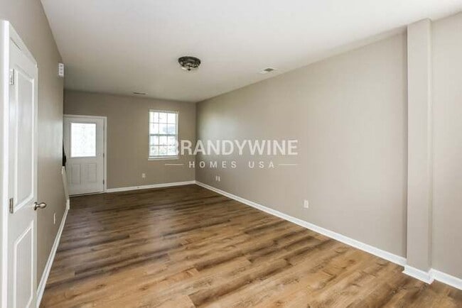 Photo - 6825 Pennyroyal Wy