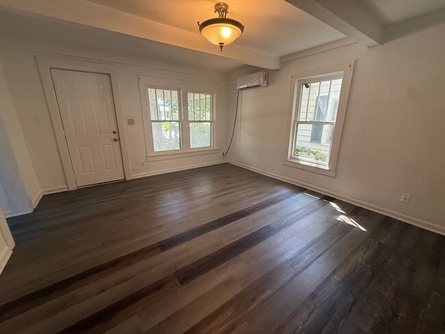 Photo - 853 S Nettleton Ave