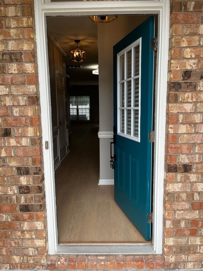 Photo - Available now! Spacious 3-bedroom, 2.5 bath townhome in Georgetown