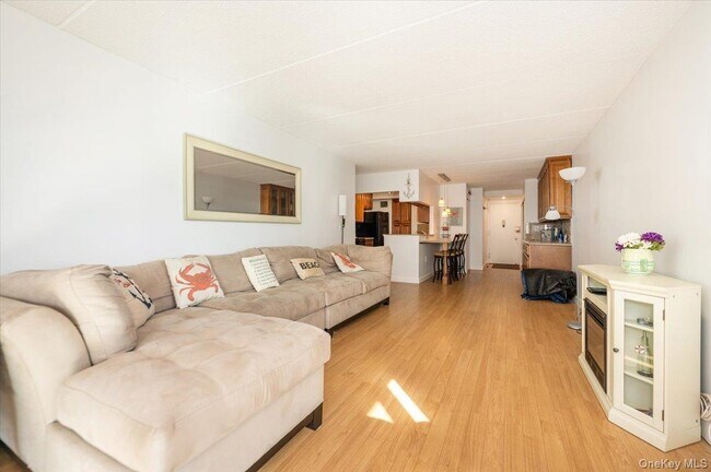 730 W Broadway Unit 2J