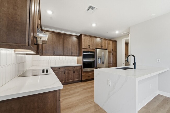 Building Photo - Brand-New 2025 Contemporary Condo | 2 Bed + 2 Bath | Prime North Phoenix Location Unit 121