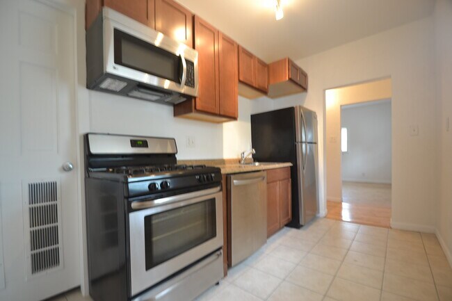 Photo - 555 Locust St Unit 3