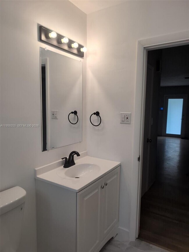 Photo - 517 S 19th Ave