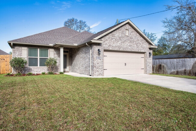 Photo - 702 Shady Ln Dr