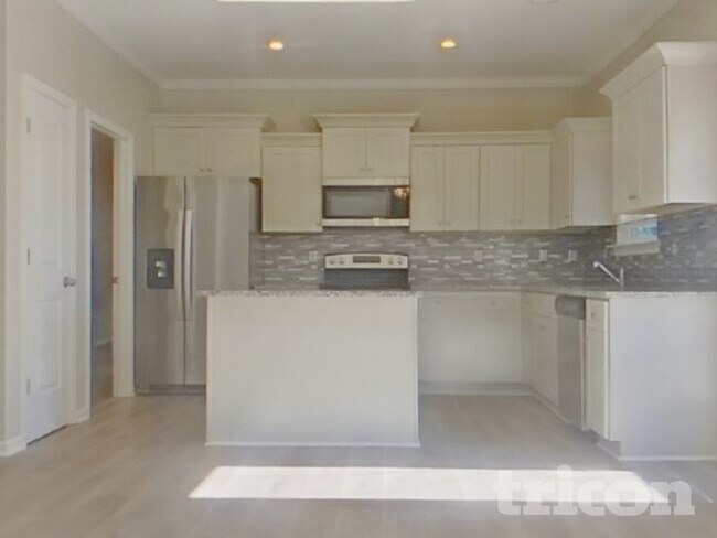 Photo - 228 Fieldcrest Dr