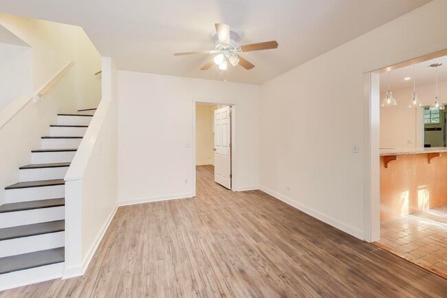 Photo - 2643 Poplar Ave