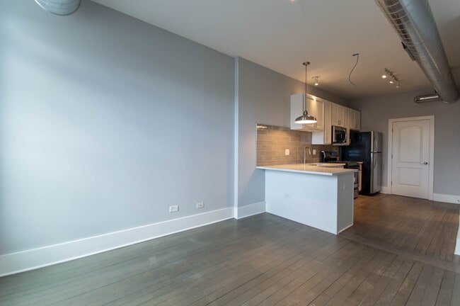 Photo - 2117 W 18th St Unit 2F