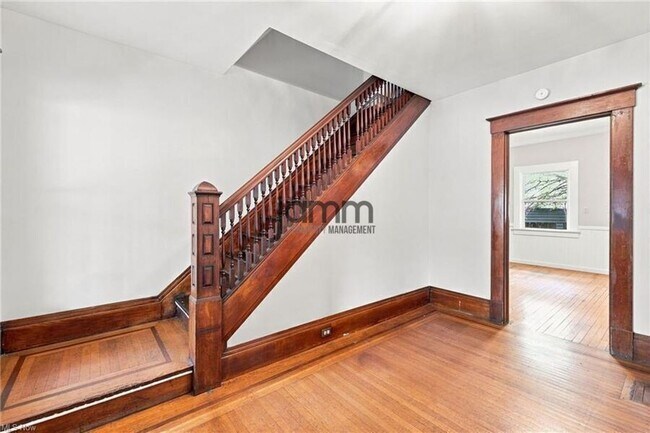 Photo - 1303 Castle Ave