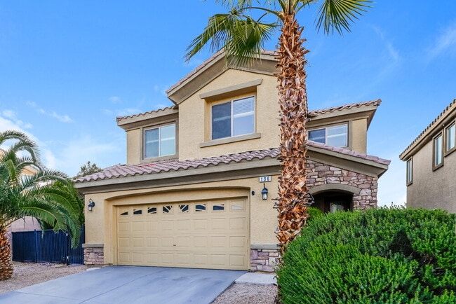 Photo - 196 Broken Putter Way