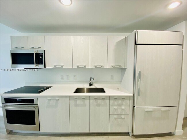 Photo - 55 SW 9th St Unidad 3809