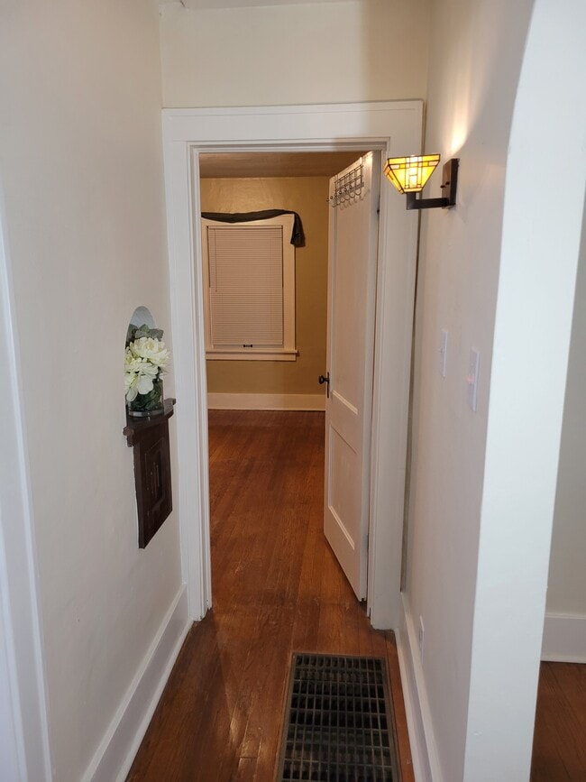 Photo - 2009 Inglewood Pl
