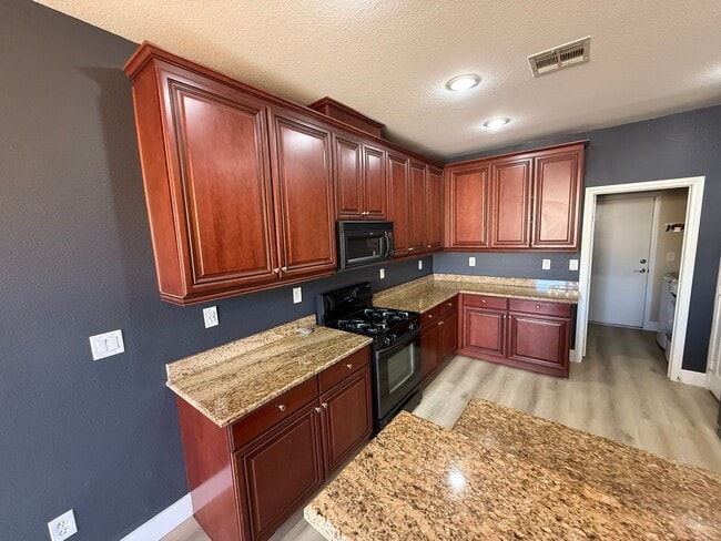 Photo - Beautiful 3BED/2BATH  2-Story Townhome in ...