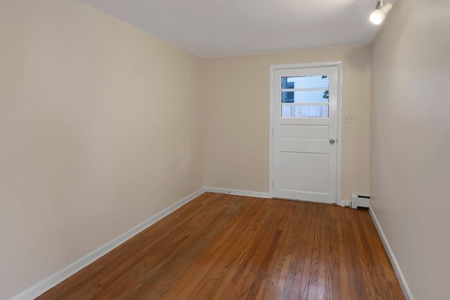 Photo - 72 Clearview Ave