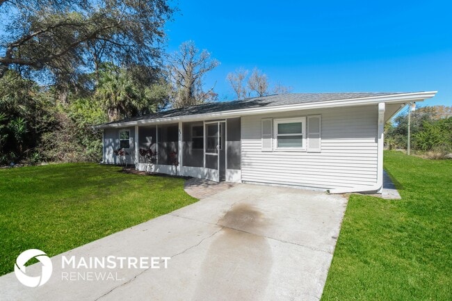 Photo - 843 Pyracantha St NW